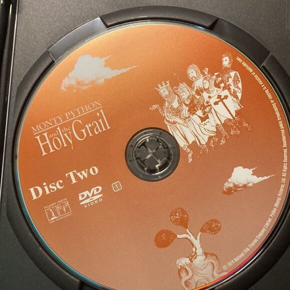 Monty Python and the Holy Grail Special Edition DVD - Picture 5 of 5